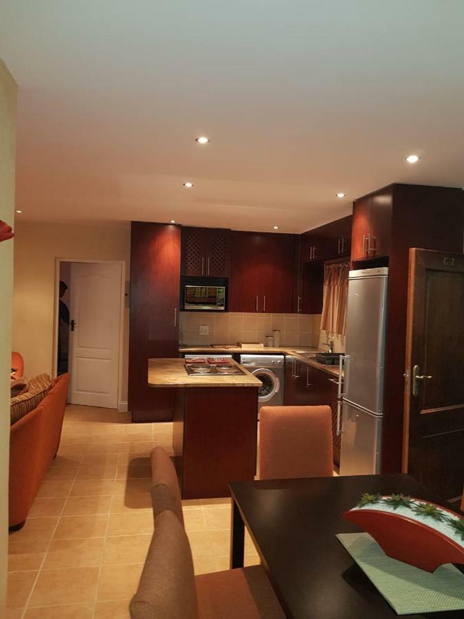 Ocean View Villas Unit G02 Port Edward Exteriör bild